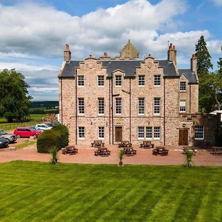 Shieldhill Castle Hotel Biggar Exteriér fotografie